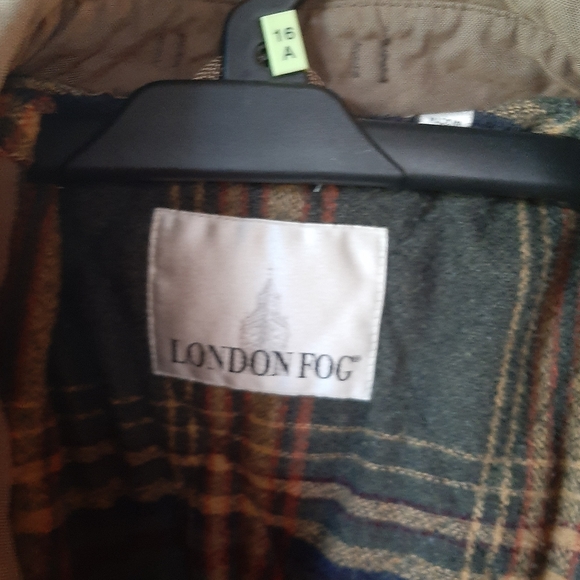 London Fog Men's coat Medium - Picture 2 of 6